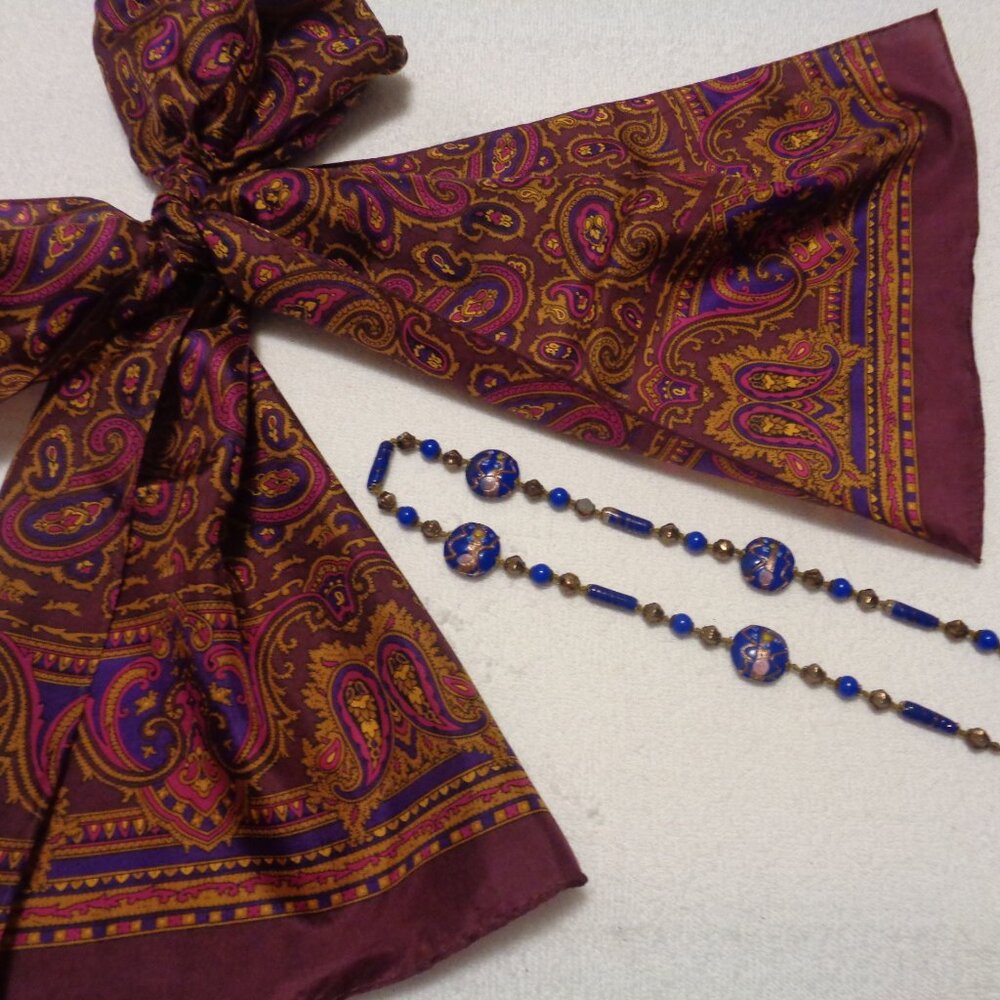 ROMANTIC RETRO SILK PURPLES PAISLEYS SCARF & PURPLE GOLD GLASS BEADS NECKL LOT